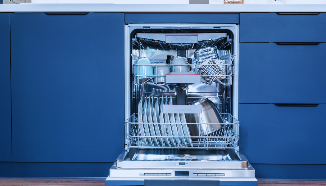 Offene Spülmaschine